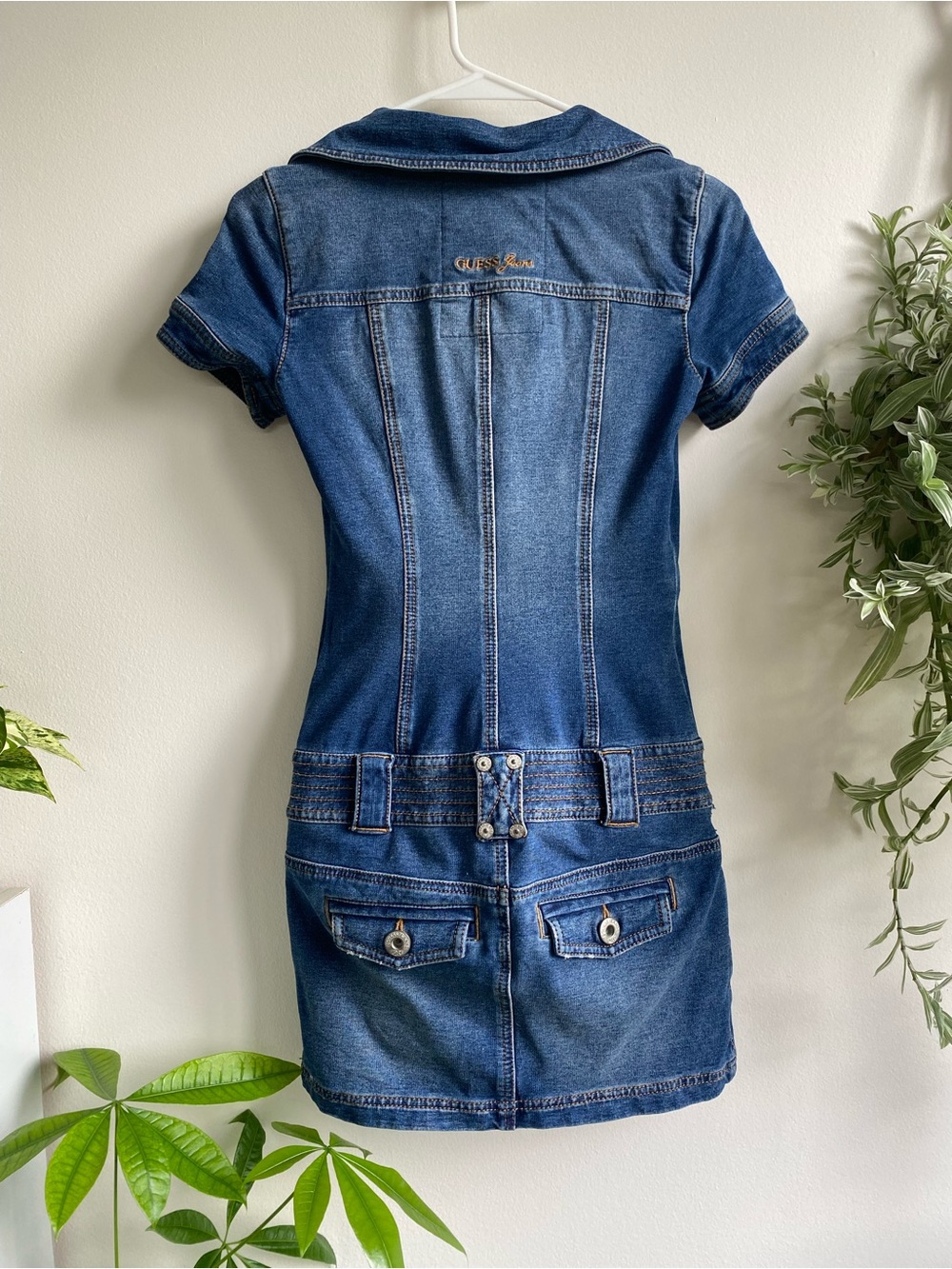 ICONIC GUESS Blue Denim Button-Front Short Sleeve Overall Dress - Picture 4 of 14